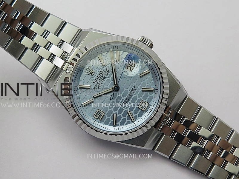 Land Dweller 127236 Gain Weight SS B Factory Ice Blue Dial On SS Bracelet A7135