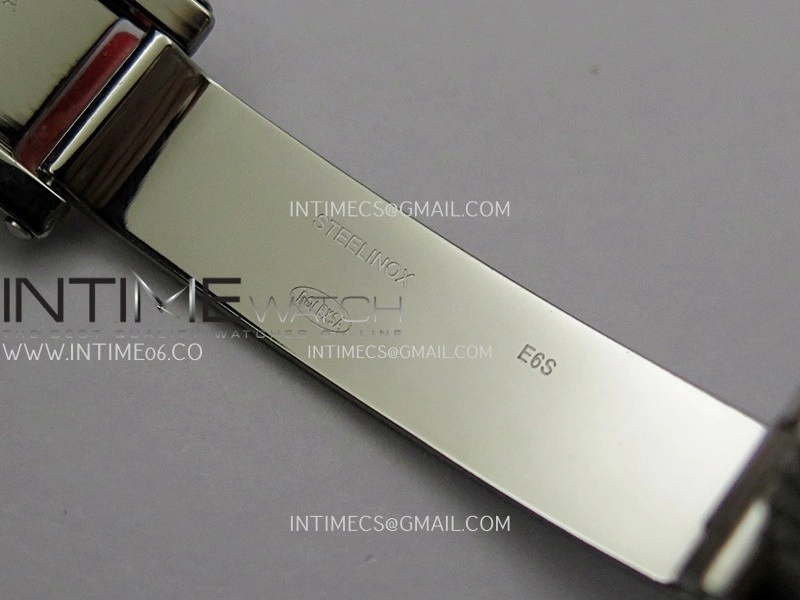 Land Dweller 127334 SS ESF White Dial On SS Bracelet A7135