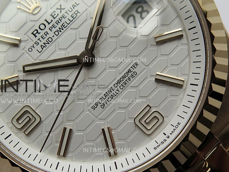 Land Dweller 127335 Gain Weight RG B Factory White Dial On RG Bracelet A7135