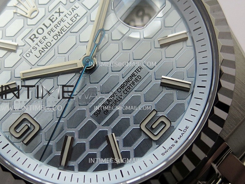 Land Dweller 127336 SS ESF Ice Blue Dial On SS Bracelet A7135
