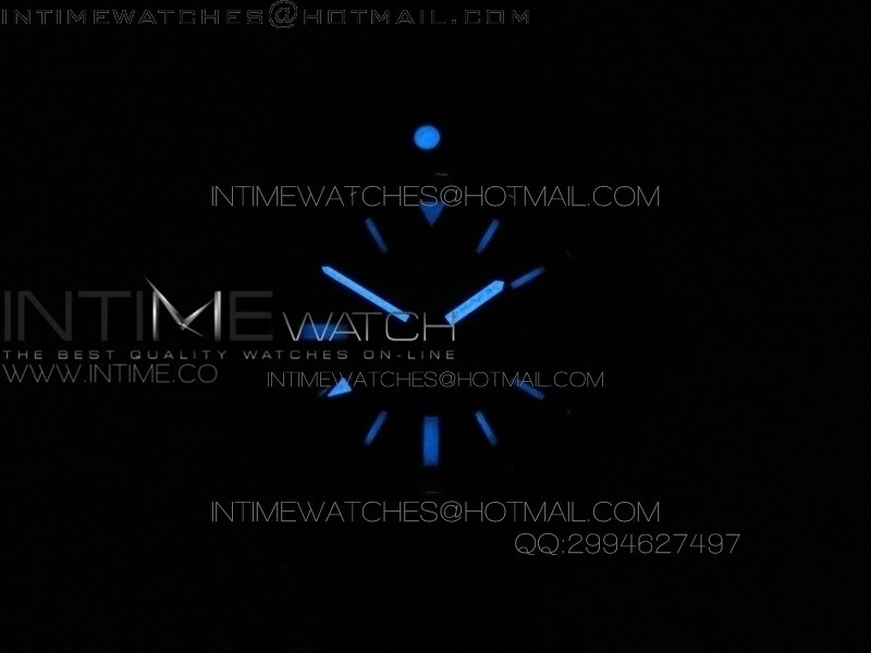 Avenger GMT DLC Black Stick Marker Textured Dial Black Inner bezel on Leather strap A2836