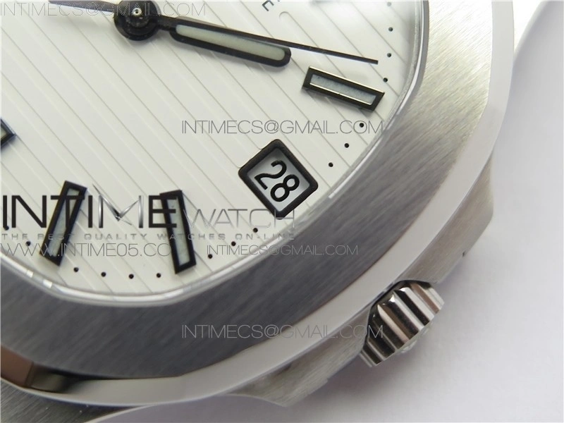 Nautilus 5711 1A GRF Best Edition White Textured Dial on SS Bracelet A324 V2
