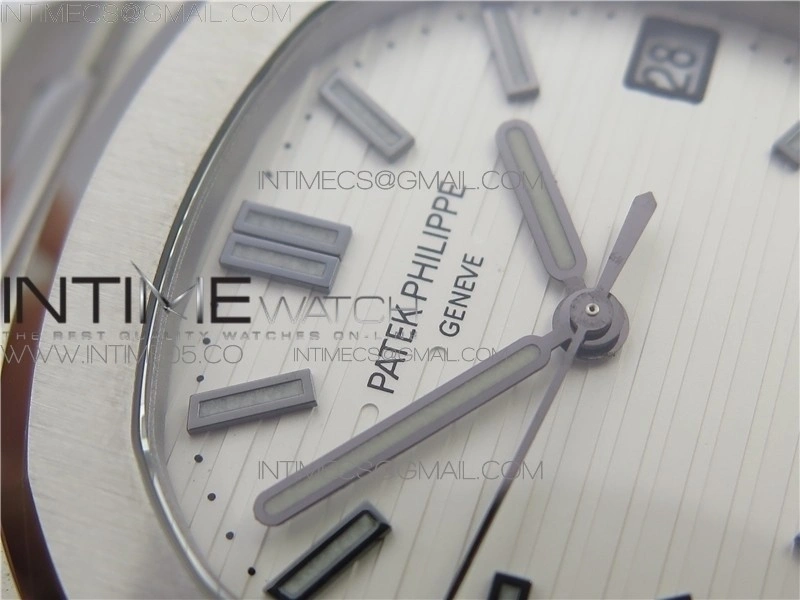 Nautilus 5711 1A GRF Best Edition White Textured Dial on SS Bracelet A324 V2