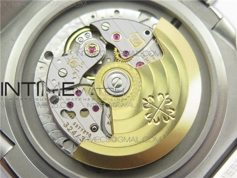 Nautilus 5711 1A GRF Best Edition White Textured Dial on SS Bracelet A324 V2