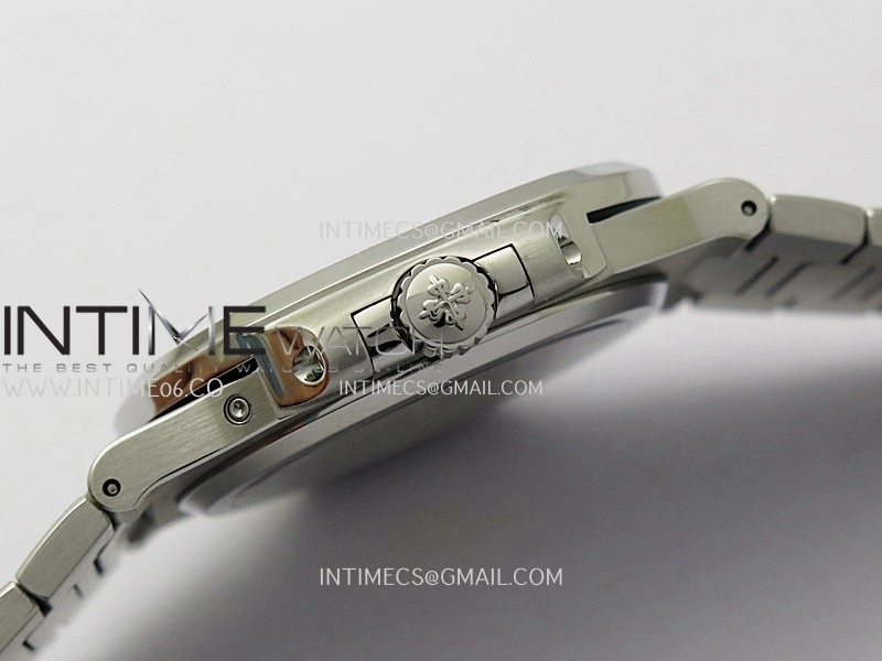 Nautilus 5712-1A 001 SS PPF 1:1 V4+ Best Edition Blue Dial on SS Bracelet PPF240