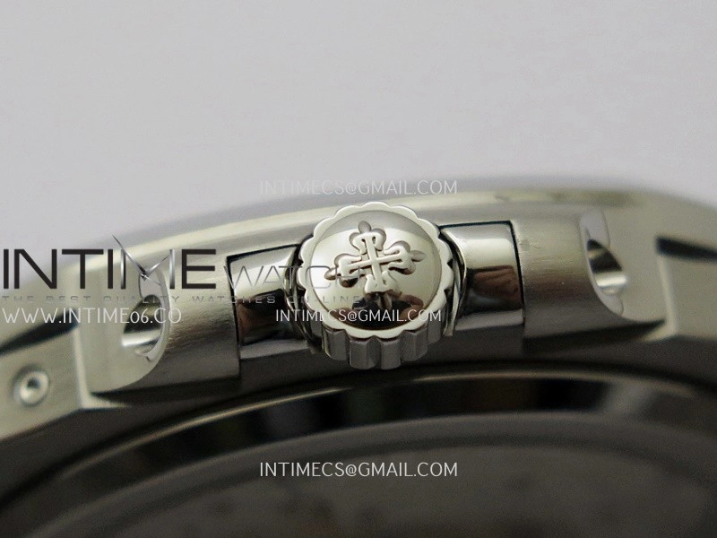 Nautilus 5712-1A 001 SS PPF 1:1 V4+ Best Edition Blue Dial on SS Bracelet PPF240