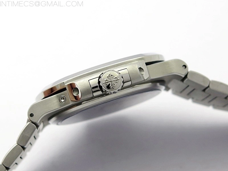 Nautilus 5712 SS 3EF Best Edition Blue Dial on SS Bracelet A240