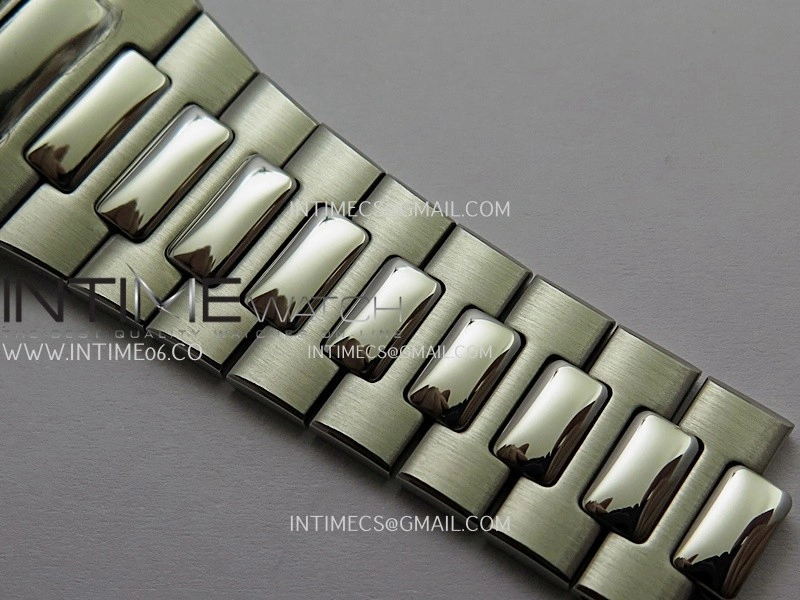 Nautilus 5990 SS P1F Best Edition Blue Dial On SS Bracelet A28-520