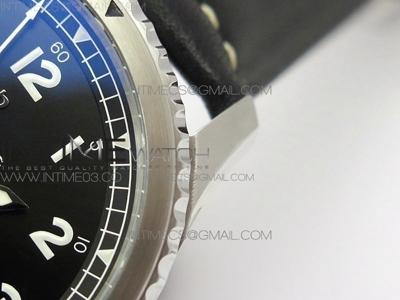 Navitimer 8 A17314 SS ZF 1:1 Best Edition Black dial On black leather strap A2824