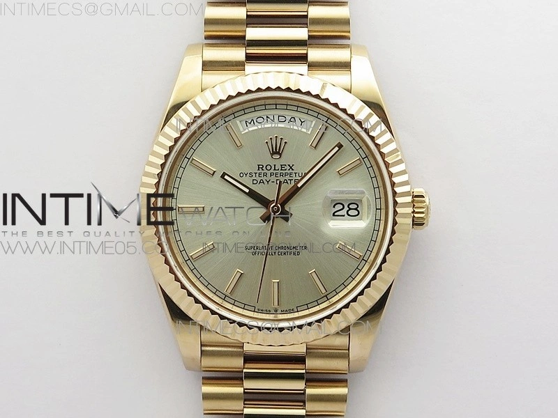 Day-Date 40mm 228239 BP New Dial Version 904 RG Silver Stick Markers Dial on RG President Bracelet A2836