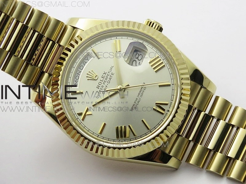 Day-Date 40mm 228239 BP New Dial Version 904 YG Silver Roman Markers Dial on SS President Bracelet A2836