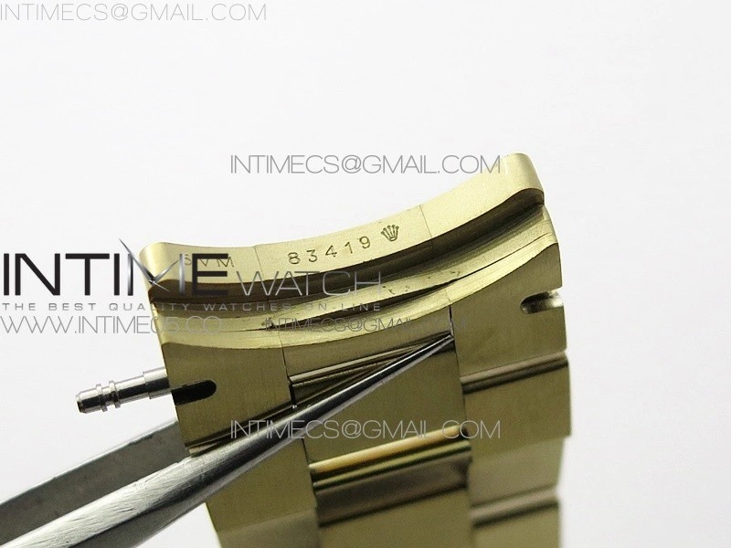 Day-Date 40mm 228239 BP New Dial Version 904 YG Silver Roman Markers Dial on SS President Bracelet A2836