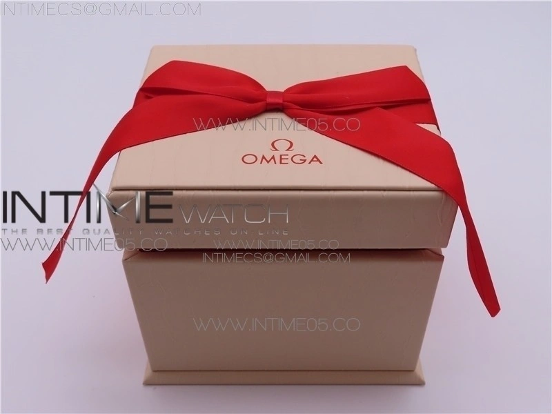 OMEGA BOX SET WITH BOOKLET BAG