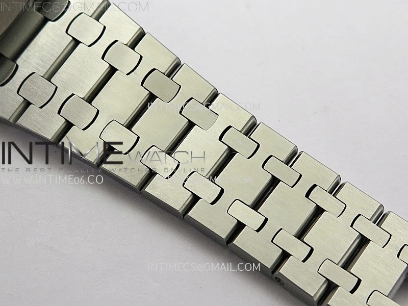 Royal Oak Offshore 42mm Panda SS TKF Best Edition White Black Dial on SS Bracelet A7750