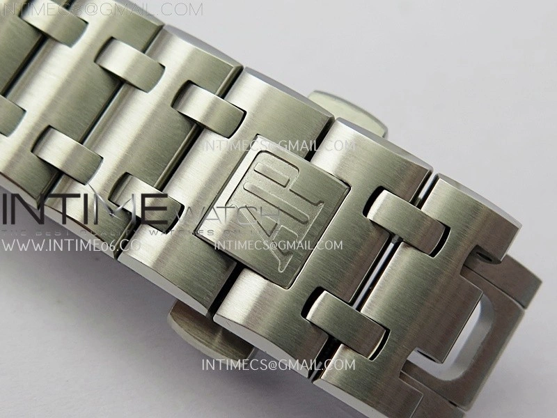 Royal Oak Offshore 42mm Panda SS TKF Best Edition White Black Dial on SS Bracelet A7750