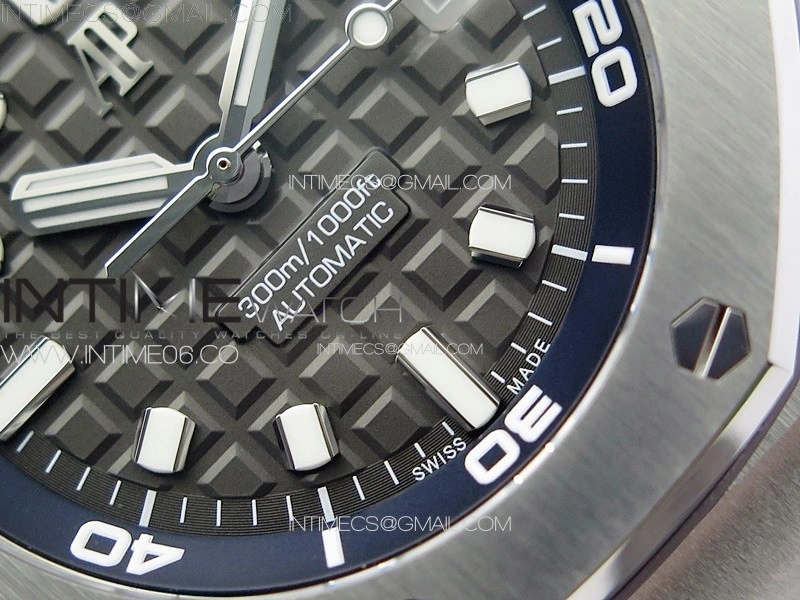 Royal Oak Offshore Diver 15720 ZF 1:1 Best Edition Gray Dial on Gray Rubber Strap A4308