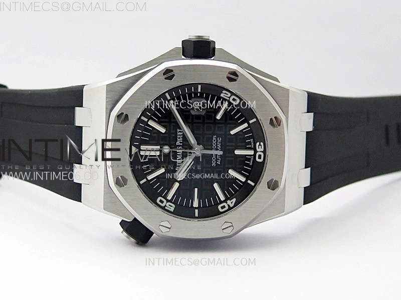 Royal Oak Offshore 15703 V2 ZF 1:1 Best Edition Black Dial on Rubber Strap 3120 Super Clone