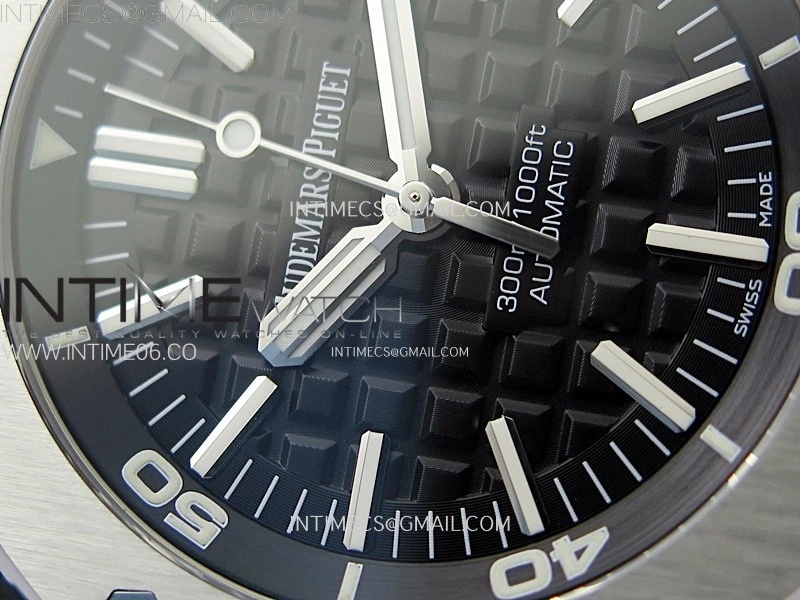 Royal Oak Offshore 15703 V2 ZF 1:1 Best Edition Black Dial on Rubber Strap 3120 Super Clone