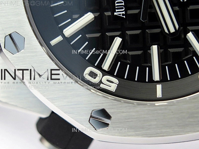 Royal Oak Offshore 15703 V2 ZF 1:1 Best Edition Black Dial on Rubber Strap 3120 Super Clone