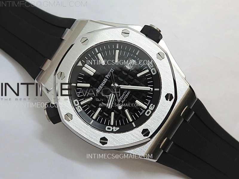 Royal Oak Offshore 15703 V2 ZF 1:1 Best Edition Black Dial on Rubber Strap 3120 Super Clone