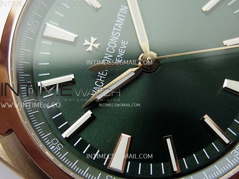 Overseas 4520V RG 8F Best Edition Green Dial On Green Rubber Strap A5100