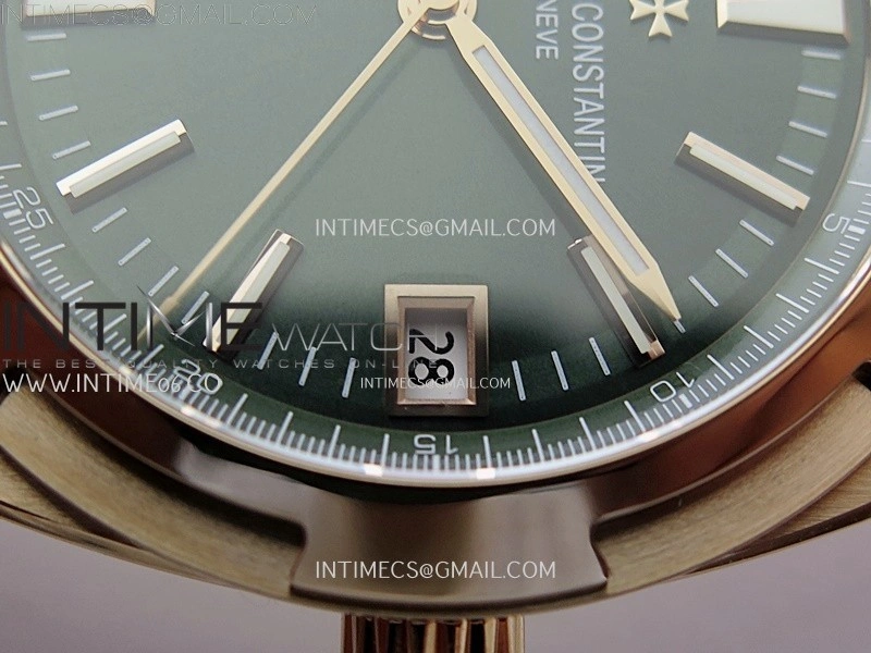 Overseas 4520V RG 8F Best Edition Green Dial on RG Bracelet A5100