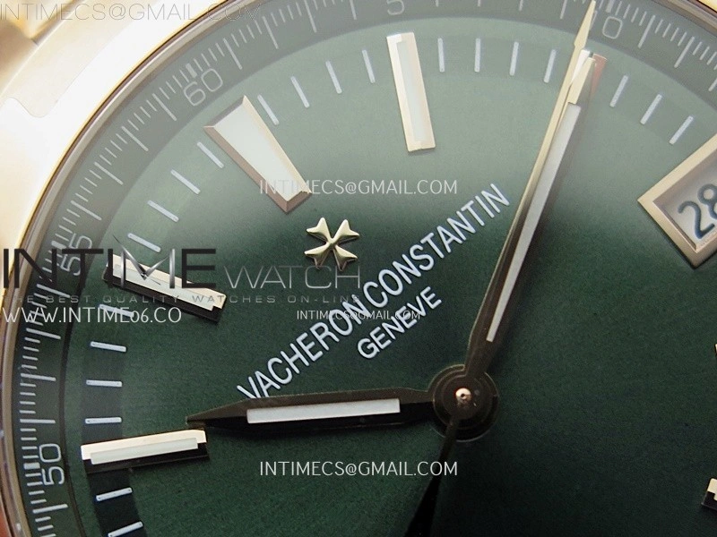 Overseas 4520V RG 8F Best Edition Green Dial on RG Bracelet A5100