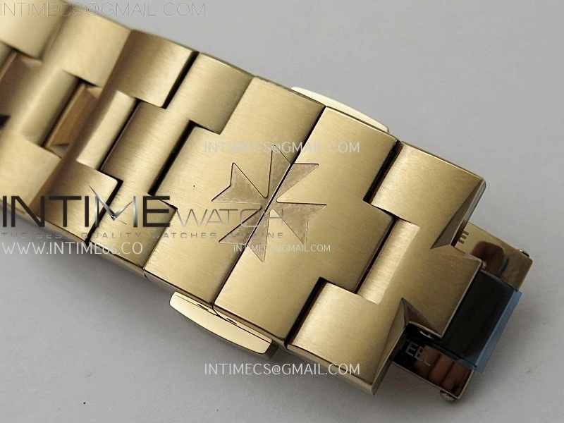 Overseas 4520V RG 8F Best Edition Green Dial on RG Bracelet A5100