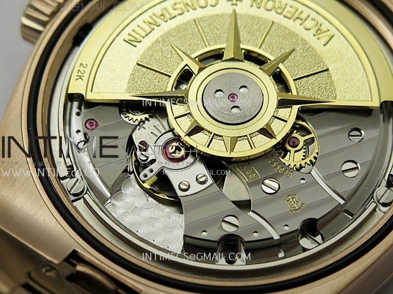 Overseas 4520V RG 8F Best Edition Green Dial on RG Bracelet A5100
