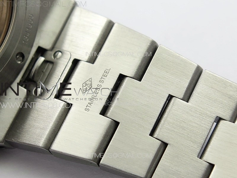 Overseas Perpetual Calendar SS 8F Best Edition Blue Dial on SS Bracelet A1120