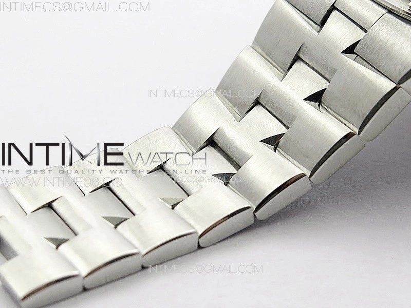 Overseas Perpetual Calendar SS 8F Best Edition Blue Dial on SS Bracelet A1120