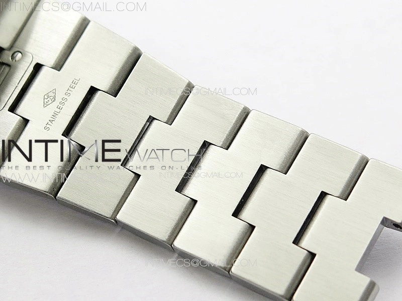 Overseas Perpetual Calendar SS 8F Best Edition Blue Dial on SS Bracelet A1120