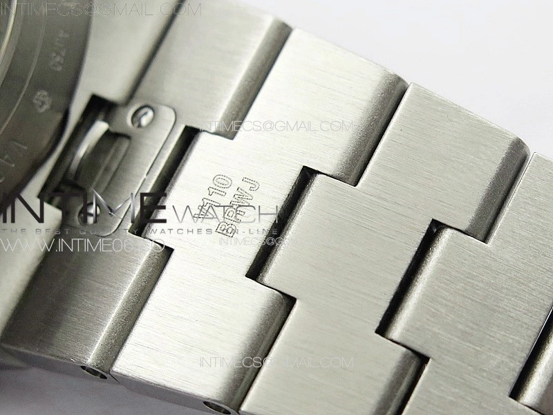 Overseas Perpetual Calendar SS 8F Best Edition Blue Dial on SS Bracelet A1120