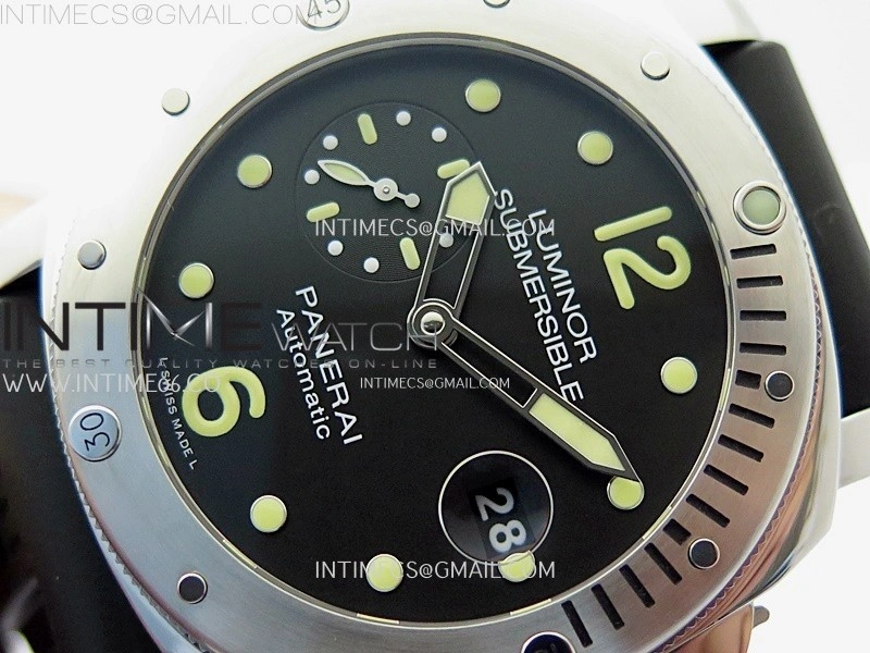 PAM1024 Submersible 44mm VSF Best Edition Black Dial on Black Rubber Strap P900