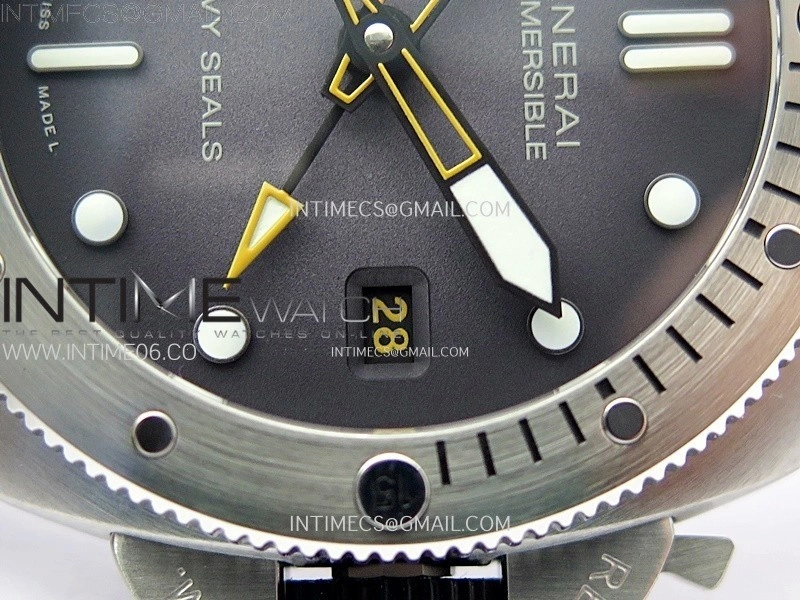 PAM1323 Y GMT VSF 1:1 Best Edition Dark Gray Dial on Black Rubber Strap P9011