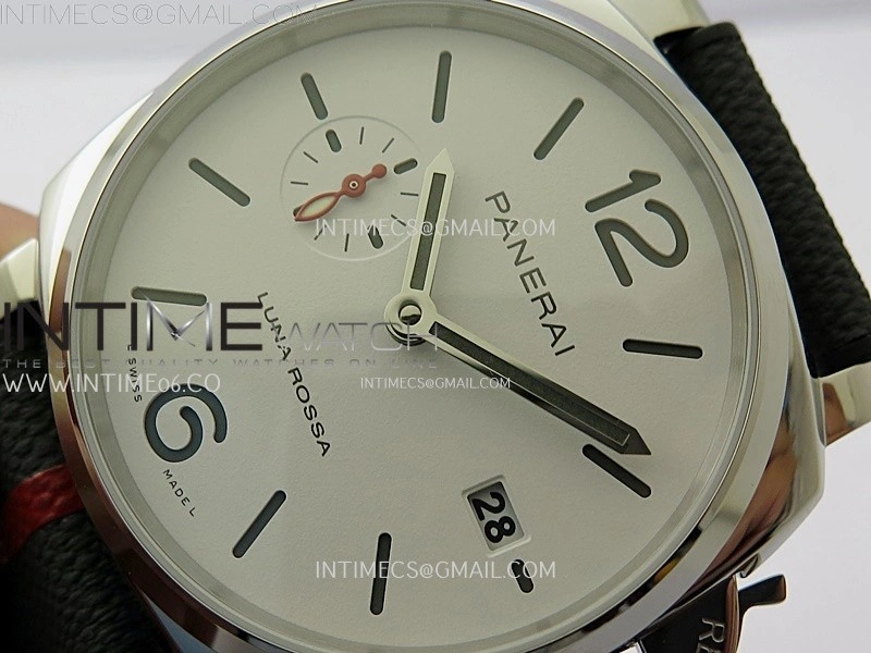 PAM1381 Z 42mm VSF 1:1 Best Edition White Dial on Black Rubber Strap P900