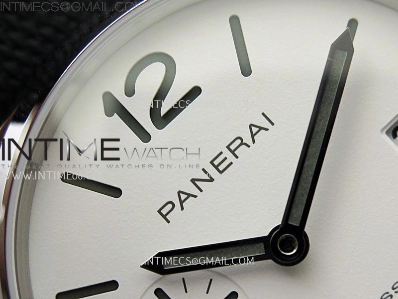 PAM1381 Z 42mm VSF 1:1 Best Edition White Dial on Black Rubber Strap P900