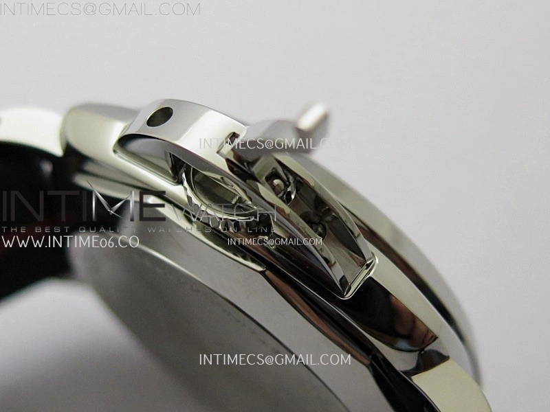 PAM1381 Z 42mm VSF 1:1 Best Edition White Dial on Black Rubber Strap P900