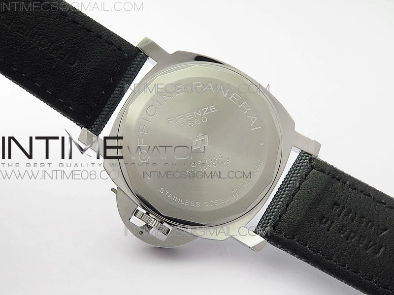 PAM774 HWF Factory on Black Lether Strap Aisan 6497-2