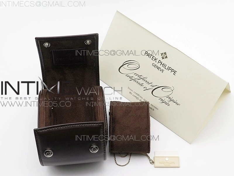 PATEK PHILIPPE VIP Travel box with cards and certificate