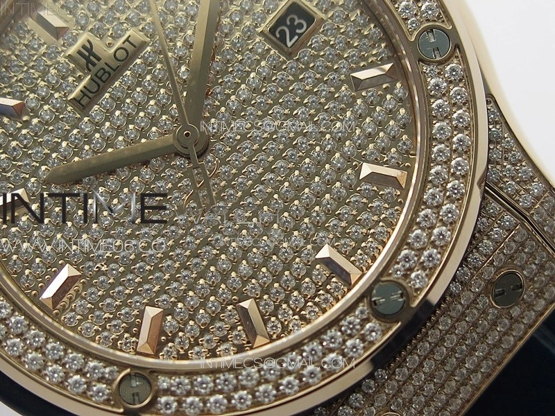 Classic Fusion 42mm RG Paved Diamonds Case And Bezel B50F Paved Diamonds Dial On Blue Gummy Strap A2892
