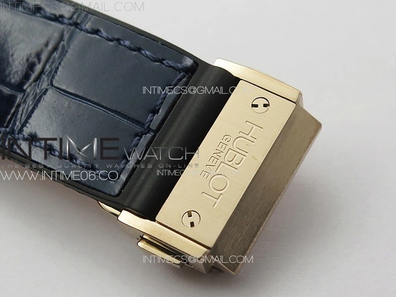 Classic Fusion 42mm RG Paved Diamonds Case And Bezel B50F Paved Diamonds Dial On Blue Gummy Strap A2892