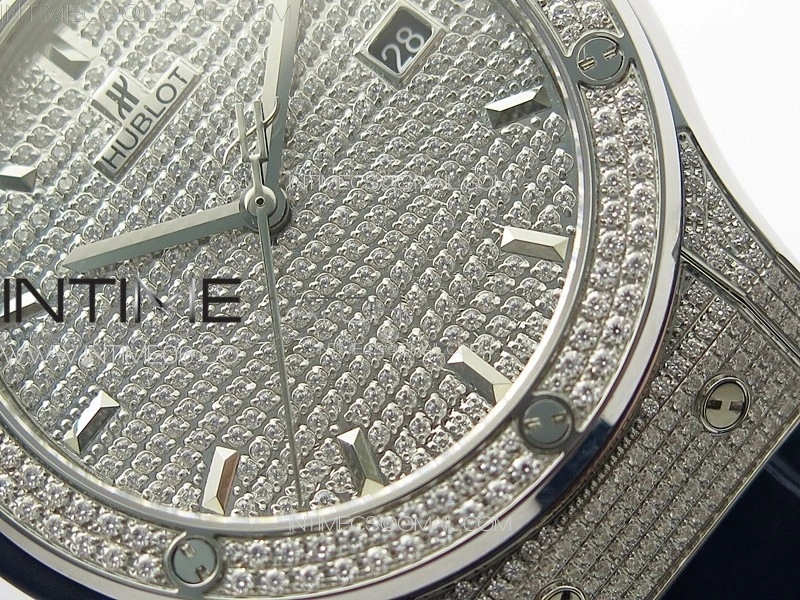 Classic Fusion 42mm SS Paved Diamonds Case And Bezel B50F Paved Diamonds Dial On Blue Gummy Strap A2892