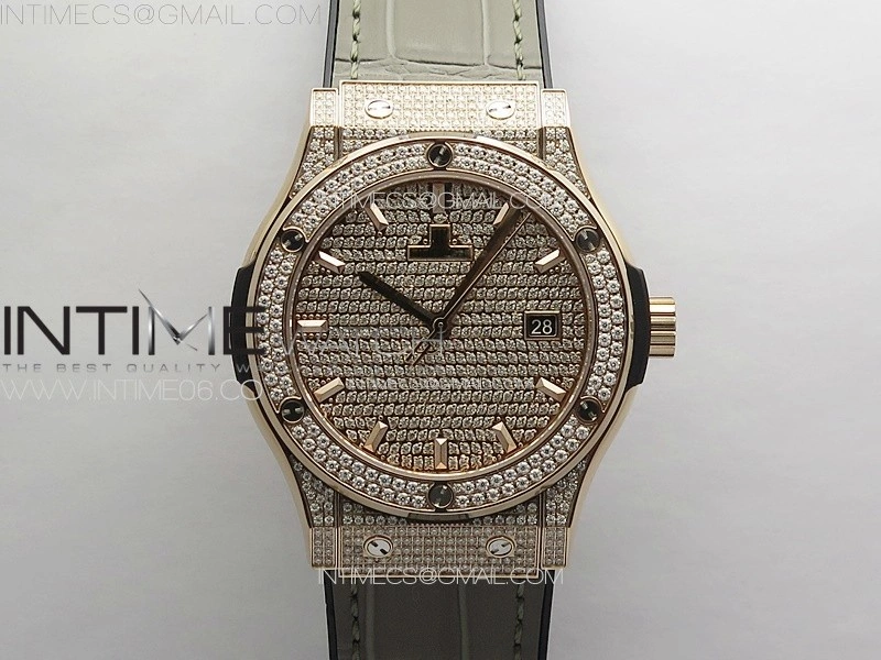 Classic Fusion 42mm RG Paved Diamonds Case And Bezel B50F Paved Diamonds Dial On Gray Gummy Strap A2892