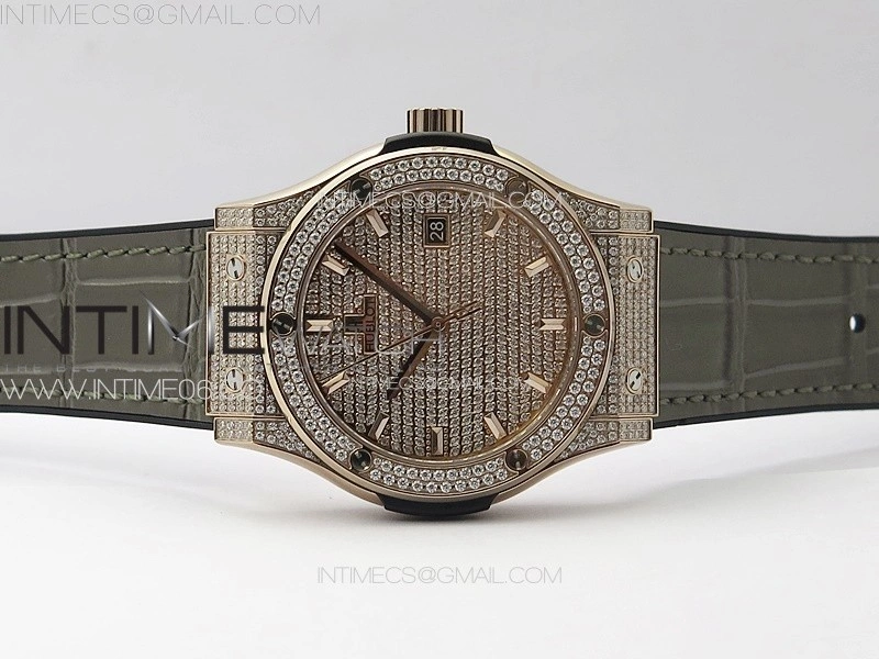 Classic Fusion 42mm RG Paved Diamonds Case And Bezel B50F Paved Diamonds Dial On Gray Gummy Strap A2892