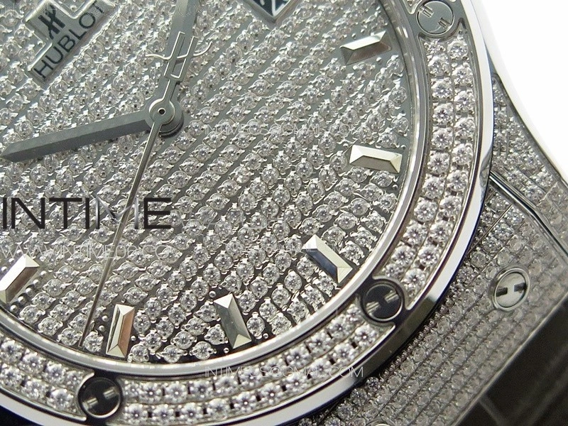 Classic Fusion 42mm SS Paved Diamonds Case And Bezel B50F Paved Diamonds Dial On Gray Gummy Strap A2892