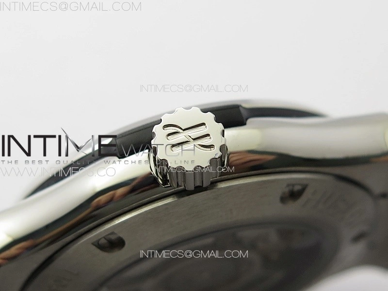 Classic Fusion 42mm SS Paved Diamonds Case And Bezel B50F Paved Diamonds Dial On Gray Gummy Strap A2892