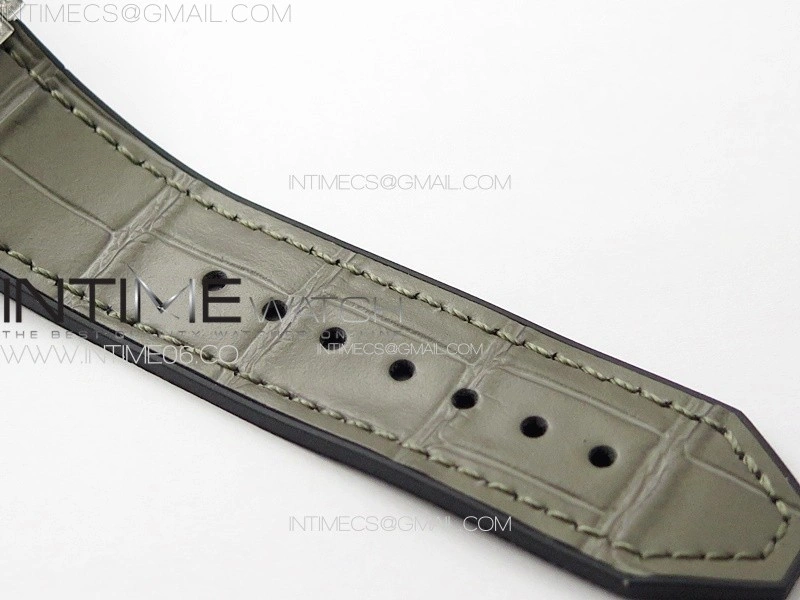 Classic Fusion 42mm SS Paved Diamonds Case And Bezel B50F Paved Diamonds Dial On Gray Gummy Strap A2892