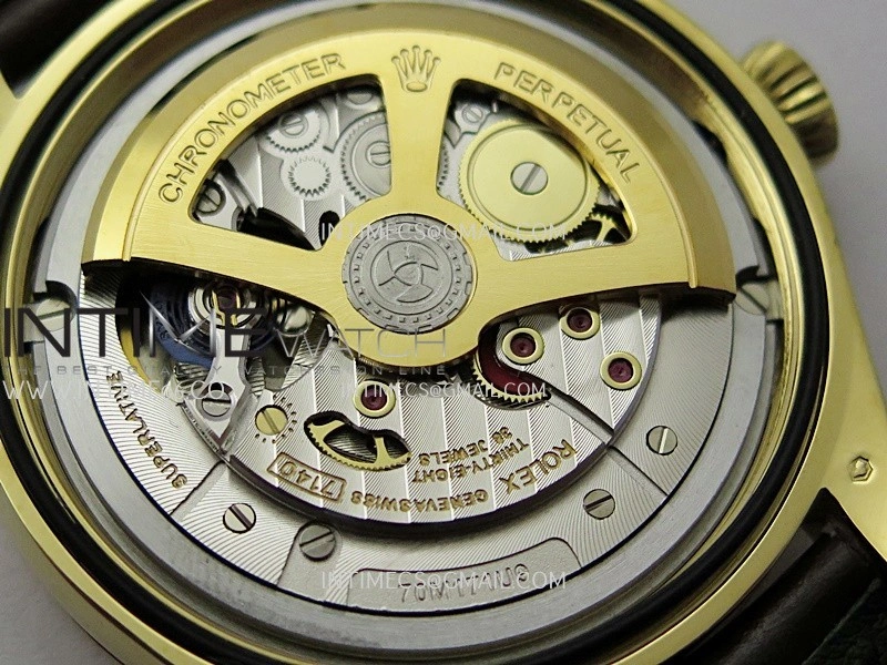 Perpetual 1908 52508 39mm YG 8+F White Dial On Brown Leather Strap A7140