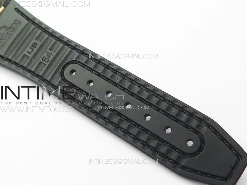 Constellation 41mm RG Black Ceramic Bezel VSF 1:1 Best Edition Silver Dial on Black Gummy Strap A8900